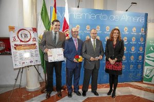 Presentación ayer de la nueva edición de la ruta ‘De tapas por Almería’.