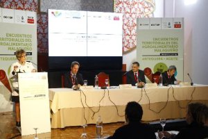 La consejera, durante la inauguración del foro agroalimentario en Antequera.