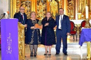 Domingo Fernández, alcalde de Huércal Overa; Lourdes Bernal, pregonera; Carmen Bernal y Lorenzo Coll