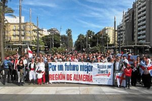 Concentración de Acción por Almería en la plaza de las Velas