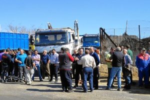 Transportistas y agricultores se concentraron ayer