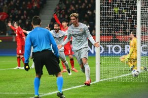 Torres, tras el tanto anulado al Atlético.