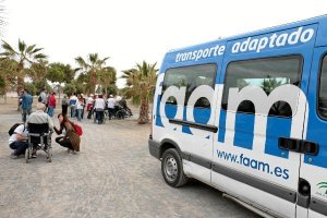La comida se traslada en el servicio de transporte adaptado.