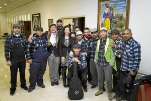 Presentación del circuito provincial con la comparsa ‘Entre vareta y canasta’.