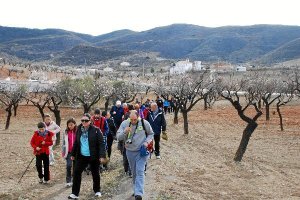 Participantes en una de las dos rutas de Lubrín. 