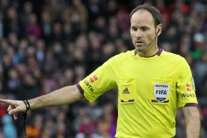 Mateu Lahoz estará en el Vicente Calderón.
