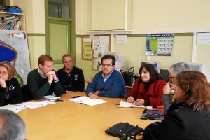 Reunión del alclade y la delegada de Educación con el Ampa del Colegio.