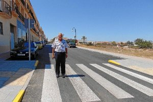 El alcalde de Vera en la calle San Cleofás.