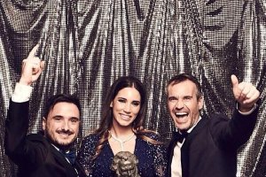 India Martínez compartió en su perfil de Instagram esta imagen con el goya. 