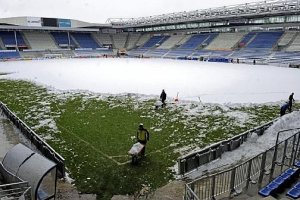 Mendizorroza, nevado por completo.