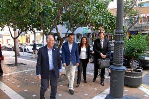 Crespo con dirigentes del PP.