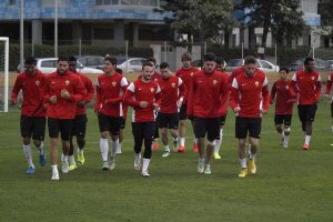 Caras nuevas en el filial para soñar con la promoción.