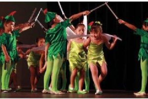 Alumnos de Danza Creativa de la Escuela Municipal de Música y Artes de Almería, EMMA