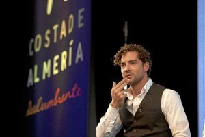Bisbal reclamo y embajador de Costa de Almería.