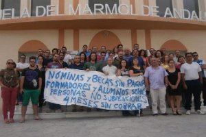Protesta realizada por los trabajadores de la escuela meses atrás.