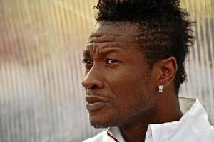 Asamoah está en buenas manos para recuperarse pronto.