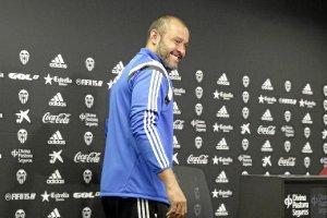 Nuno amplia su compromiso con el Valencia.