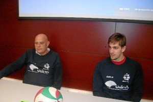 Piero Molducci y Jorge Almansa en la presentación del partido.
