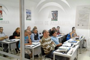 Alumnos del curso de técnicas de ventas en el CADE.