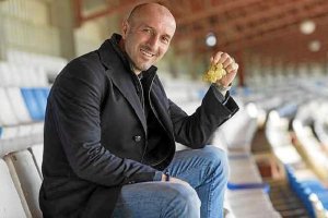 Popovic ha vuelto al fútbol español cargado de ilusiones.