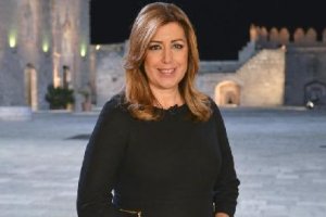 Díaz se dirige a los andaluces desde La Alcazaba de Almería.