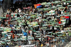 Los seguidores del Elche esperan un retoque a la plantilla.