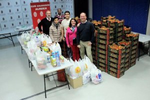 Alimentos que donaron jugadores CB Almería-Cajamar.
