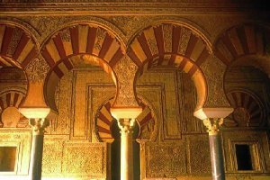 El palacio  de Medina Azahara es calificada como el Versalles de la Edad Media.