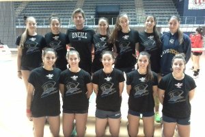 Javi Yuste con sus chicas.