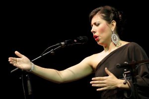 Mª José pérez será una de las artistas que actuarán en la Navidad Flamenca.