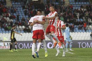 El Almería acabó con la mala dinámica en casa.