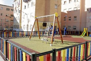 Parque infantil resultante de las obras en Barrio Alto