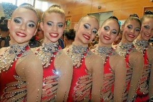 Gimnastas.