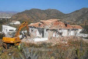 Hace solo unas semanas que se derribaron dos casas en Cantoria.