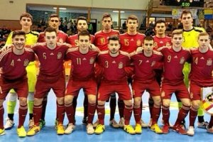 El internacional almeriense en la jornada de su debut con España.