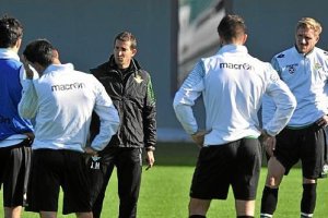 Merino sigue a lo suyo poniendo a punto al Real Betis.