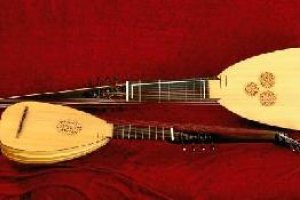 Tiorba y Tiobirno , instrumentos del maestro Luthier Carlos  González.