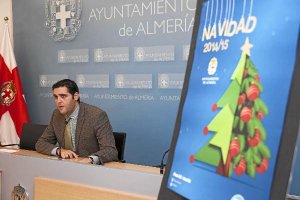 El concejal de Fiestas Mayores, Juan José Alonso, ayer en rueda de prensa. 