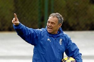 Caparrós empieza a notar la presión de los resultados.