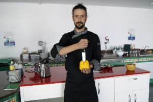 El profesor, en la Escuela de Hostelería.