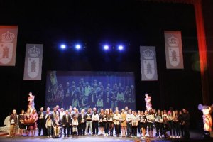 Premiados y autoridades de la pasada edición.