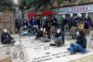 Performance realizada esta mañana en Puerta Purchena