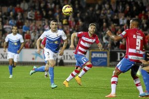 Fran Vélez, en una jugada del partido.