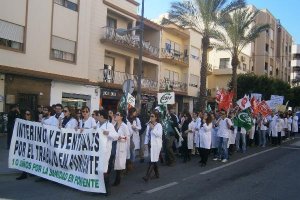 La marcha ha discurrido por el bulevar de El Ejido y ha finalizado en la Plaza Mayor.