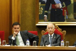 Gabriel Amat y Javier Aureliano García en el Pleno de ayer
