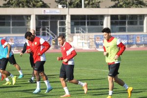 Wellington se incorporó al grupo.