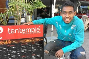 El jugador posa para LA VOZ en Tentempié.