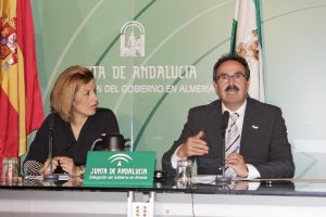 Sonia Ferrer y Alfredo Valdivia en su comparecencia de ayer