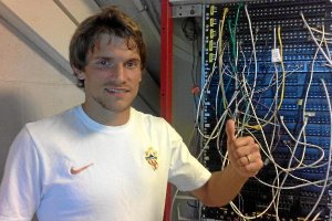 Un lateral al que jamás se le cruzan los cables.