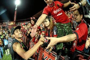 Una estrella de Tailandia quiere brillar en Almería.